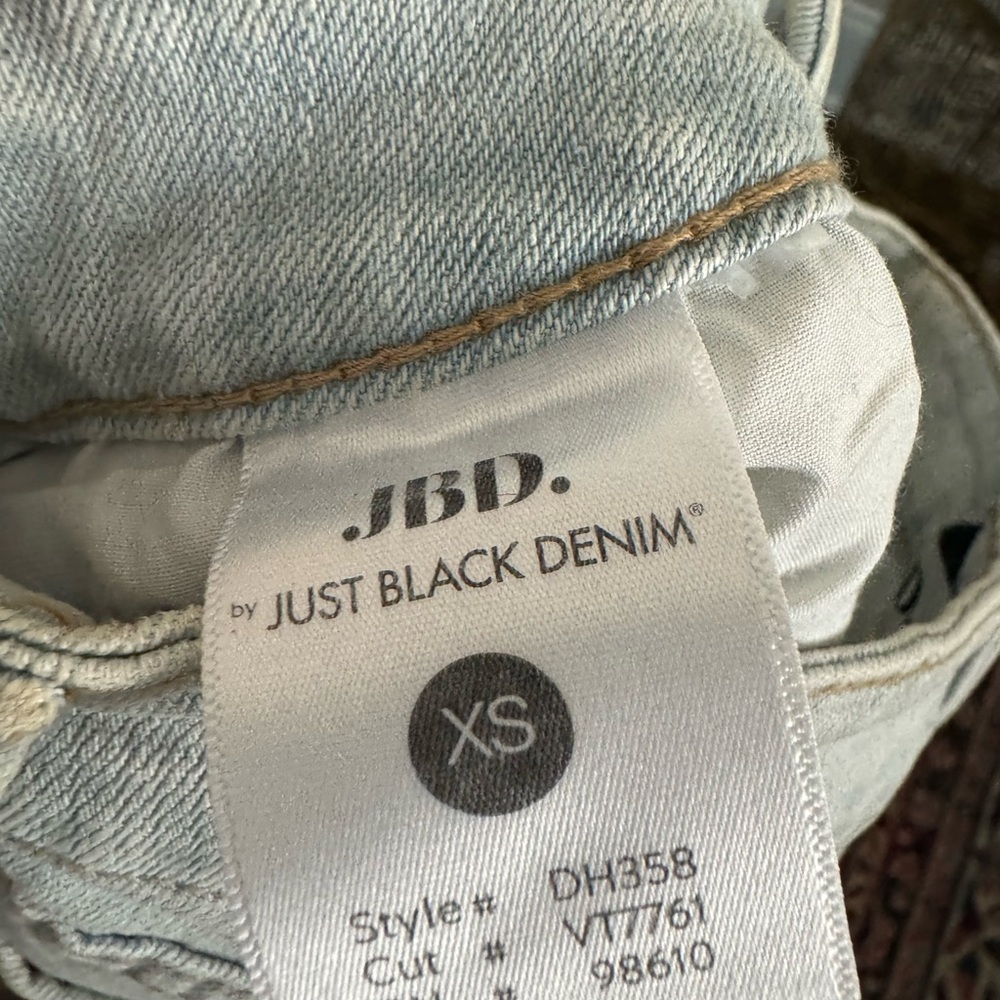 JBD Jean Shorts - Picture 3 of 3